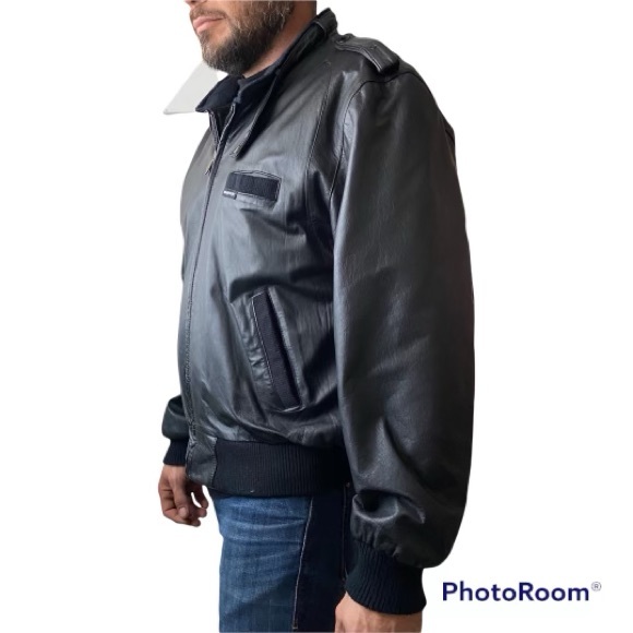 VINTAGE Member’s Only leather jacket - Picture 3 of 8